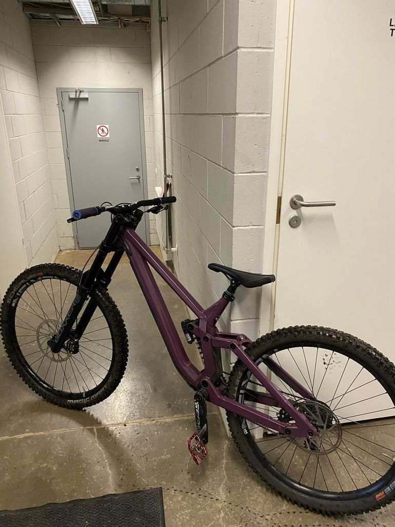 Tweedehands Rose Scrub DC 2 2024 2024 Mountainbike — afbeelding 2 van 6