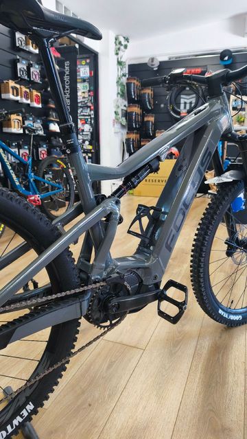 Used Focus Jam Shimano Deore XT 2024 Mountainbike, Light Gray — image 5 of 7