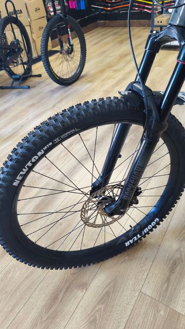 Used Focus Jam Shimano Deore XT 2024 Mountainbike, Light Gray — image 7 of 7