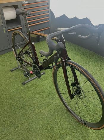 CUBE SRAM Force eTap AXS 2025 Road & Gravel d'occasion — image 2 sur 4