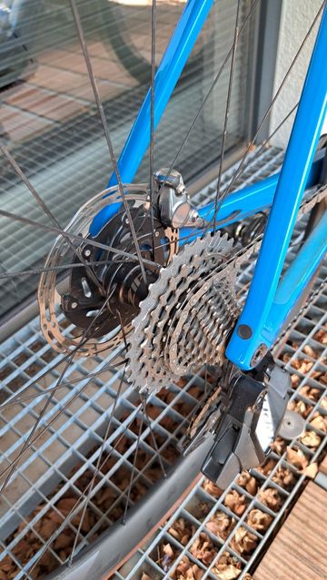 Used BMC Roadmachine 01 ONE 2024 2024 Road & Gravel, Blue — image 8 of 17