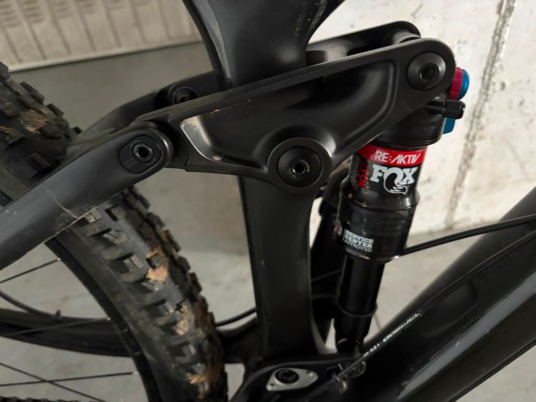 Brugt Trek Top Fuel 9.8 2020 2020 Mountainbike — billede 6 af 9