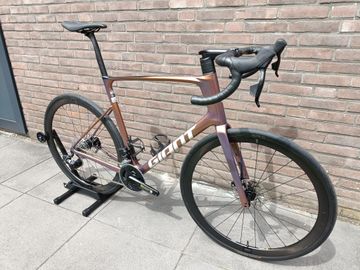 Giant Defy Advanced Pro 1 2025 2025 Road & Gravel usato, Arancione — immagine 2 di 19