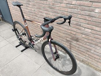 Brugt Giant Defy Advanced Pro 1 2025 2025 Road & Gravel — billede 9 af 19