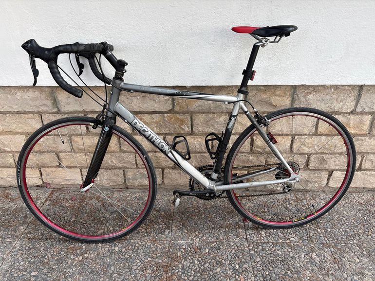 Used DECATHLON Custom Shimano 105 2012 Road & Gravel, Light Gray — image 2 of 11