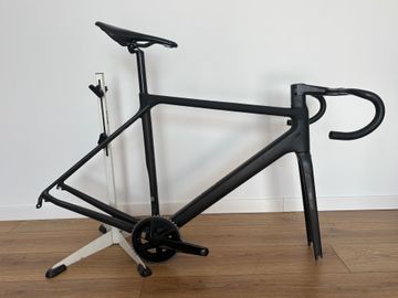 Used Canyon Ultimate CF Evo 10.0 LTD 2019 Frameset 2019 Road & Gravel, Black — image 1 of 8
