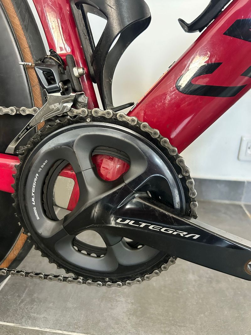 Used Canyon Aeroad CF SL 8 2024 2024 Road & Gravel, Red — image 5 of 9