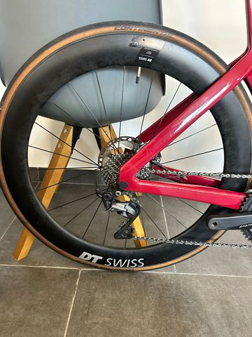 Used Canyon Aeroad CF SL 8 2024 2024 Road & Gravel, Red — image 9 of 9