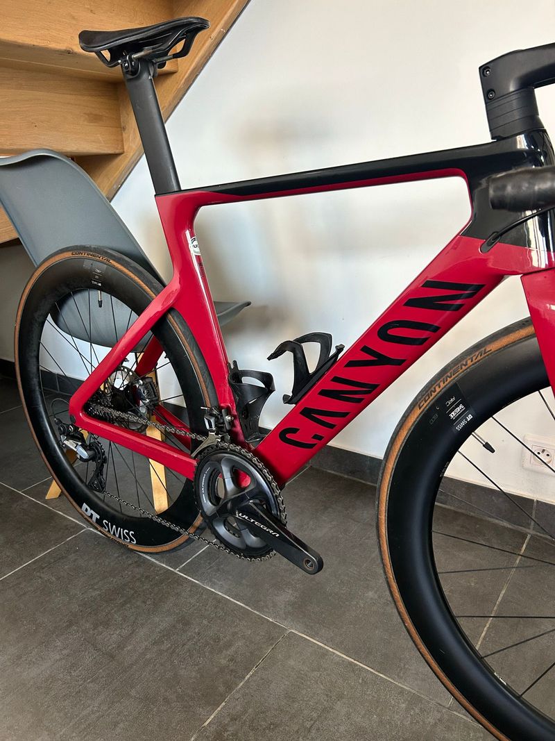 Used Canyon Aeroad CF SL 8 2024 2024 Road & Gravel, Red — image 3 of 9