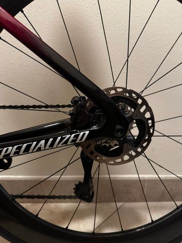 Used Specialized Tarmac Shimano Ultegra Di2 2024 Road & Gravel, Red — image 7 of 12
