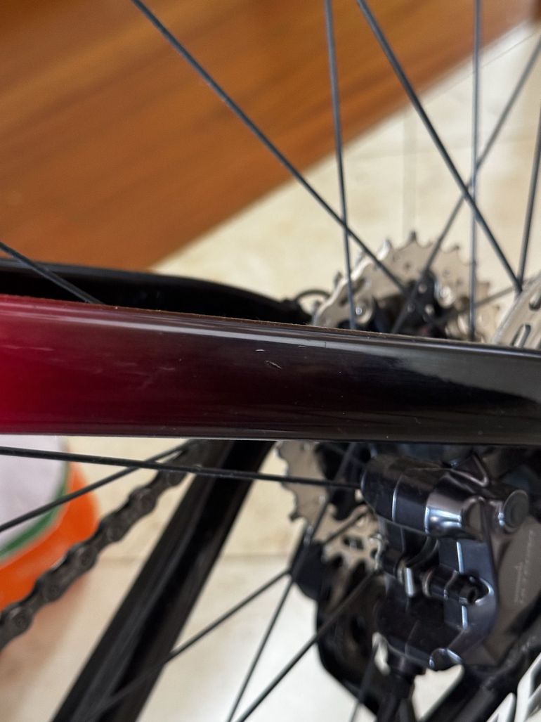 Used Specialized Tarmac Shimano Ultegra Di2 2024 Road & Gravel, Red — image 11 of 12