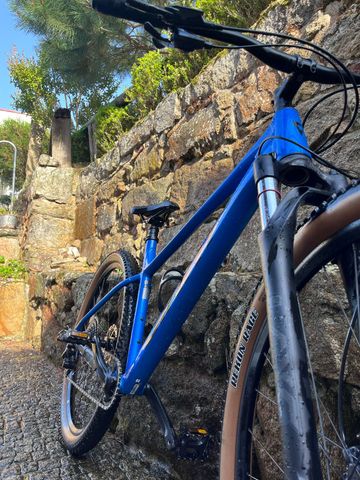 Used Giant Talon 1 2025 2025 Mountainbike, Blue, 27.5, 29 — image 14 of 14