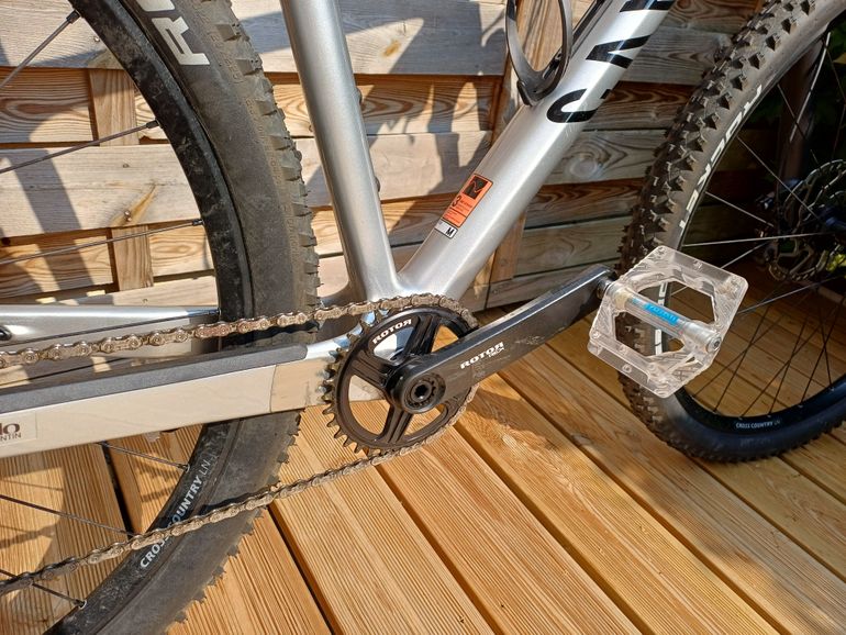 Canyon Exceed CF 5 2024 2024 Mountainbike usato, Grigio chiaro — immagine 11 di 11