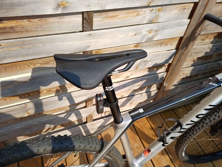 Canyon Exceed CF 5 2024 2024 Mountainbike usato, Grigio chiaro — immagine 9 di 11