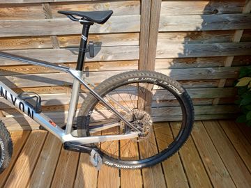 Used Canyon Exceed CF 5 2024 2024 Mountainbike, Light Gray, 29 — image 6 of 11