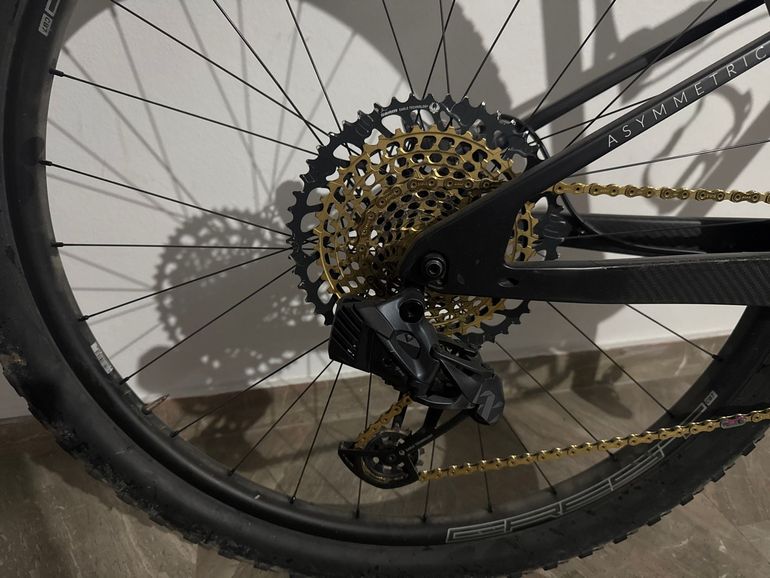 Brugt Silverback Stratos CF SBC 2023 2023 Mountainbike — billede 2 af 7