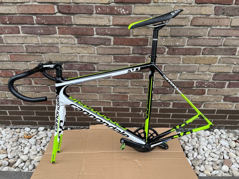 Used Cannondale SuperSix EVO Frameset 2014 Road & Gravel, Green — image 10 of 15