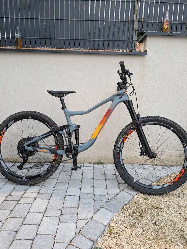 Giant Trance Advanced 2 2018 2018 Mountainbike de segunda mano, Azul — imagen 2 de 4