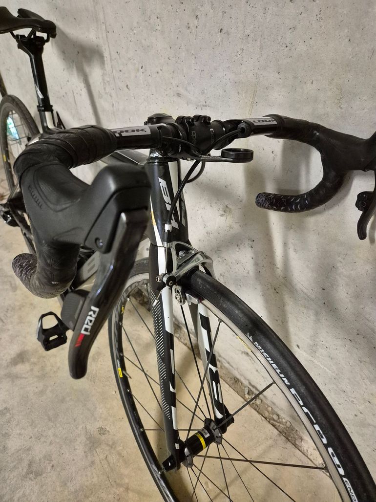 Used BH Custom SRAM Red eTap 2014 Road & Gravel, Black — image 3 of 6