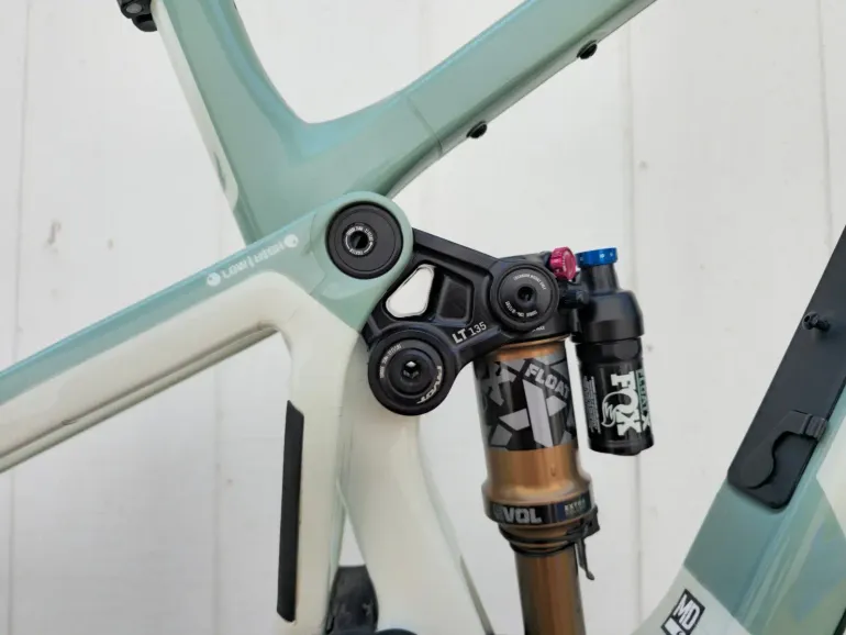 Used Pivot 2026 Pivot Trailcat LT Frameset - Medium Frameset 2026 Mountainbike, Green — image 3 of 9