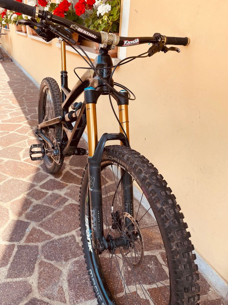 Used YT Industries Capra SRAM GX 2016 Mountainbike, Black, 27.5 (650B) — image 5 of 15