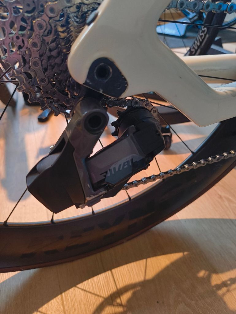 Brugt Canyon Speedmax CF 7 Disc eTap 2022 2022 Road & Gravel — billede 3 af 6