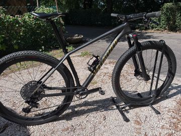 Tweedehands Specialized Epic Hardtail Expert 2020 2020 Mountainbike — afbeelding 2 van 18