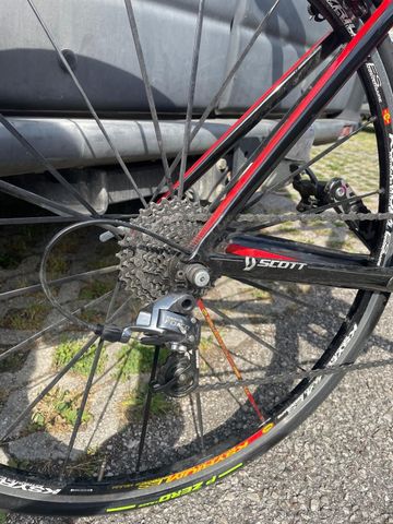 Used Scott Foil 20 2017 2017 Road & Gravel, Red — image 3 of 5