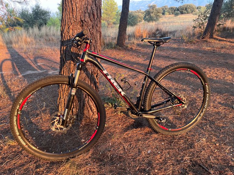Trek Superfly 5 2017 2017 Mountainbike de segunda mano, Negro — imagen 8 de 8