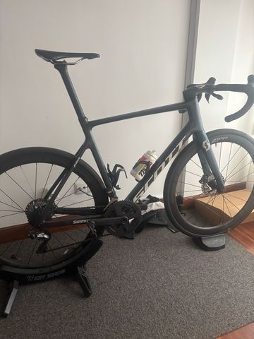 Scott Addict Shimano Ultegra Di2 2021 Road & Gravel usato