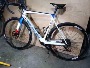 Used Nakamura Custom Shimano 105 2023 Road & Gravel, White — image 1 of 36