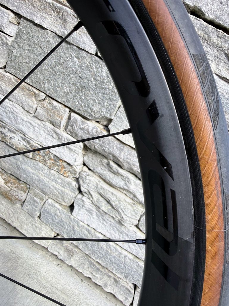 Used Specialized Aethos 2021 Road & Gravel, Light Gray — image 15 of 18