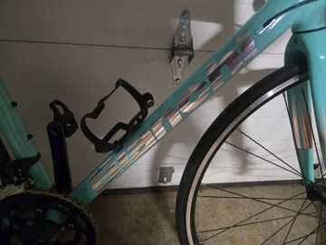 Used Bianchi Sora 2022 Road & Gravel, Blue — image 3 of 5