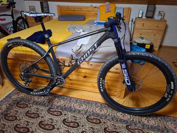 Ghost LECTOR WORLD CUP 30 2025 2025 Mountainbike usato, Nero — immagine 1 di 5