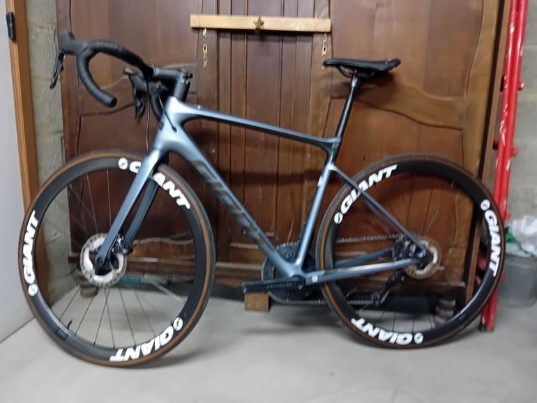 Brugt Giant Defy, Advanced Pro 1 2023 2023 Road & Gravel — billede 2 af 8