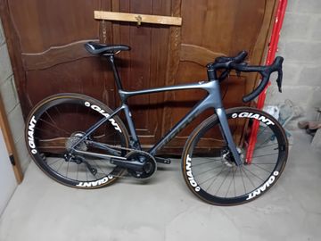 Gebrauchtes Giant Defy, Advanced Pro 1 2023 2023 Road & Gravel, Hellgrau — Bild 1 von 8