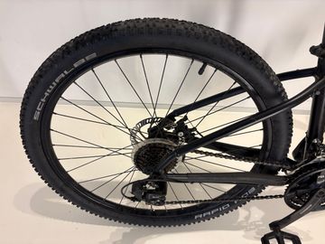Used Trek Marlin 4 2022 2022 Mountainbike, Black, 27.5, 29 — image 4 of 8