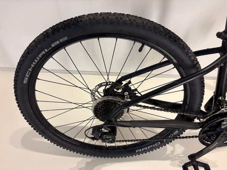 Used Trek Marlin 4 2022 2022 Mountainbike, Black, 27.5, 29 — image 4 of 8