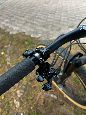 Used Unica Custom Shimano Deore XT 2024 Mountainbike, White — image 4 of 10