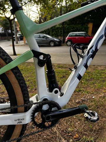 Used Unica Custom Shimano Deore XT 2024 Mountainbike, White — image 3 of 10