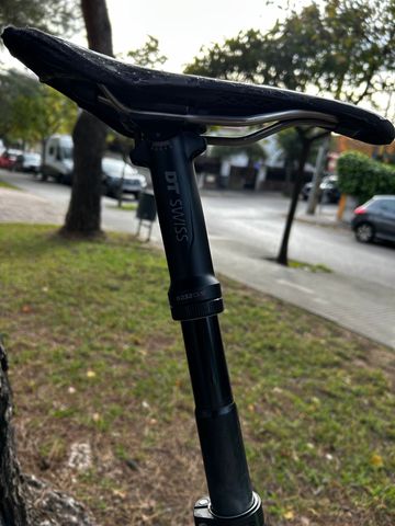 Used Unica Custom Shimano Deore XT 2024 Mountainbike, White — image 9 of 10