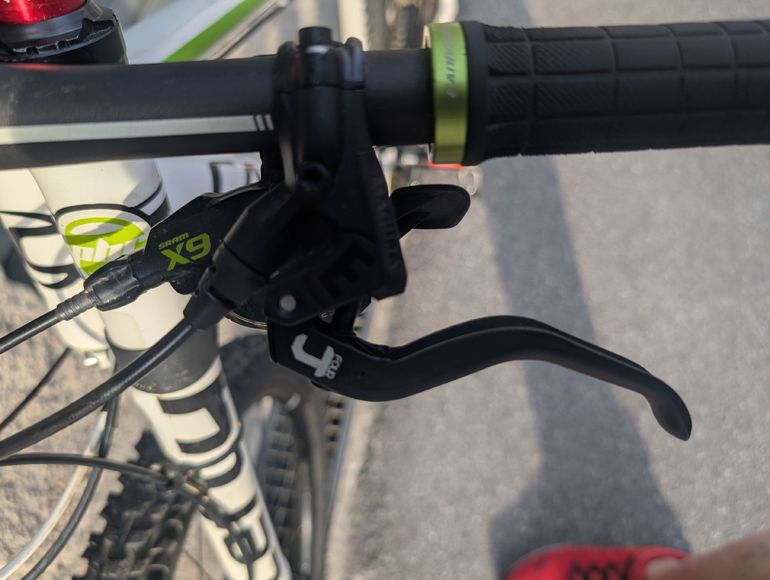 Used Cannondale Flash SRAM X9 2010 Mountainbike, White — image 5 of 14