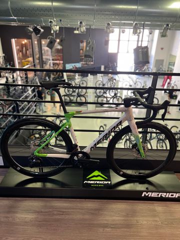 Merida SCULTURA 9000 2026 2026 Road & Gravel usato