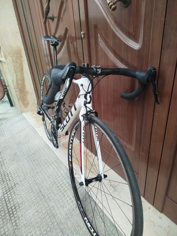 Used Scott Addict SRAM Rival 2017 Road & Gravel, White — image 4 of 4