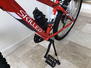 Used Skilled Urban, Black — image 1 of 5