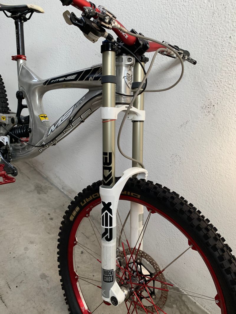 Tweedehands Intense M9 FRO Frameset 2012 Mountainbike — afbeelding 1 van 17
