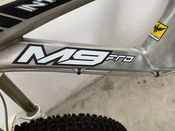 Tweedehands Intense M9 FRO Frameset 2012 Mountainbike — afbeelding 2 van 17
