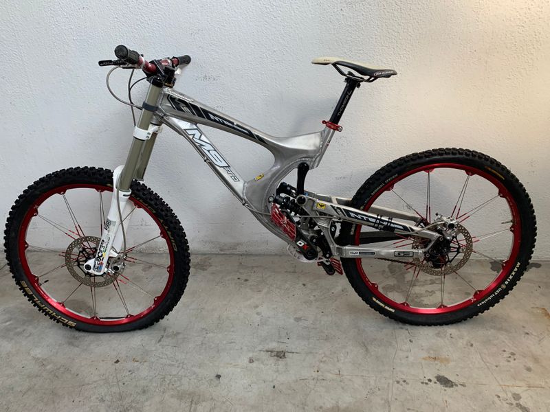 Tweedehands Intense M9 FRO Frameset 2012 Mountainbike — afbeelding 16 van 17