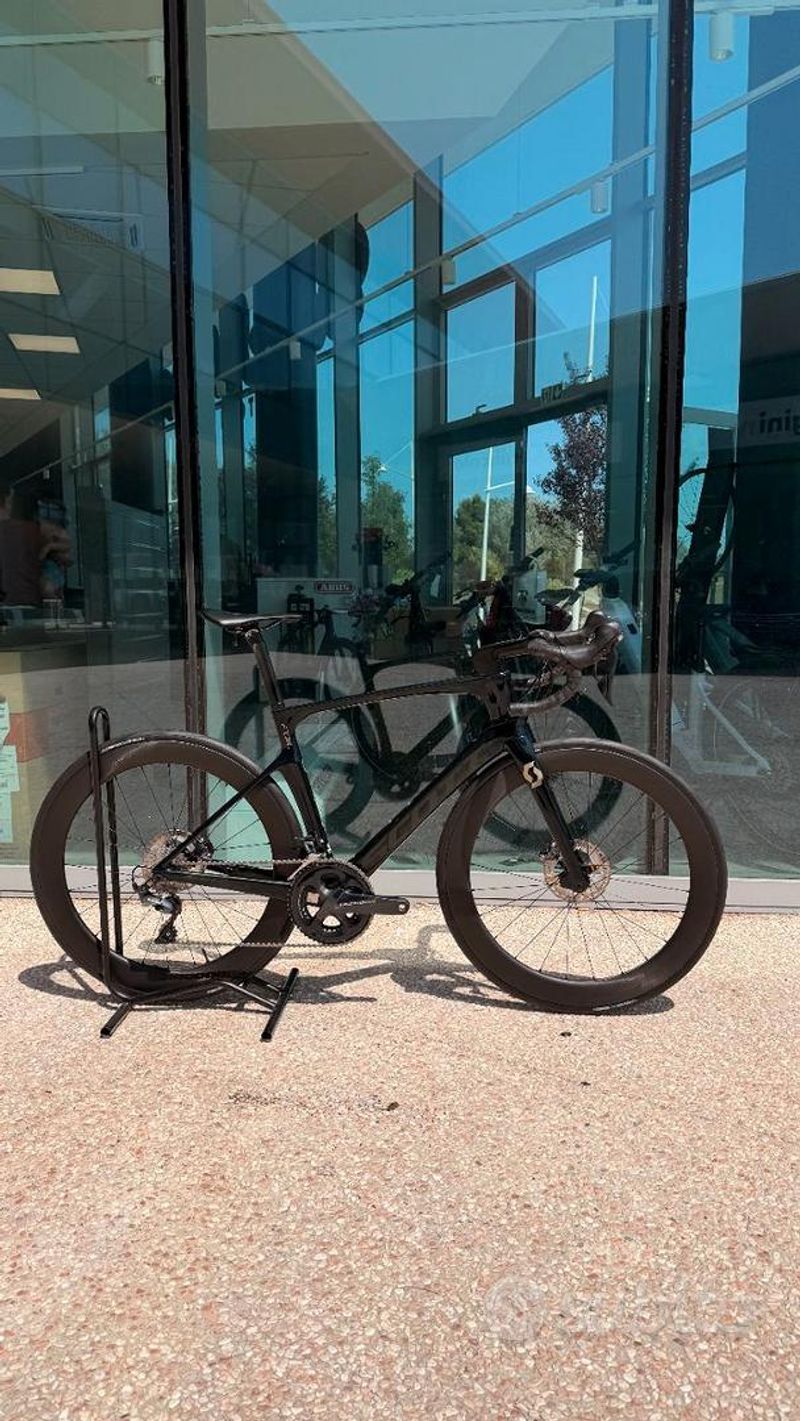 Used Scott Foil 10 2021 Road & Gravel, Green — image 1 of 9