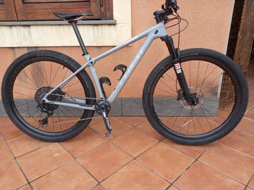 Tweedehands Trek Procaliber 9.8 SL 2019 2019 Mountainbike — afbeelding 2 van 13
